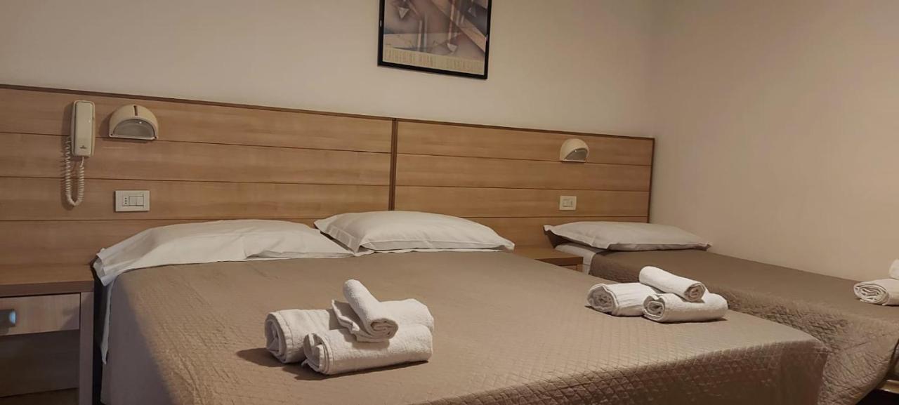 Hotel Brezza Rimini Dış mekan fotoğraf