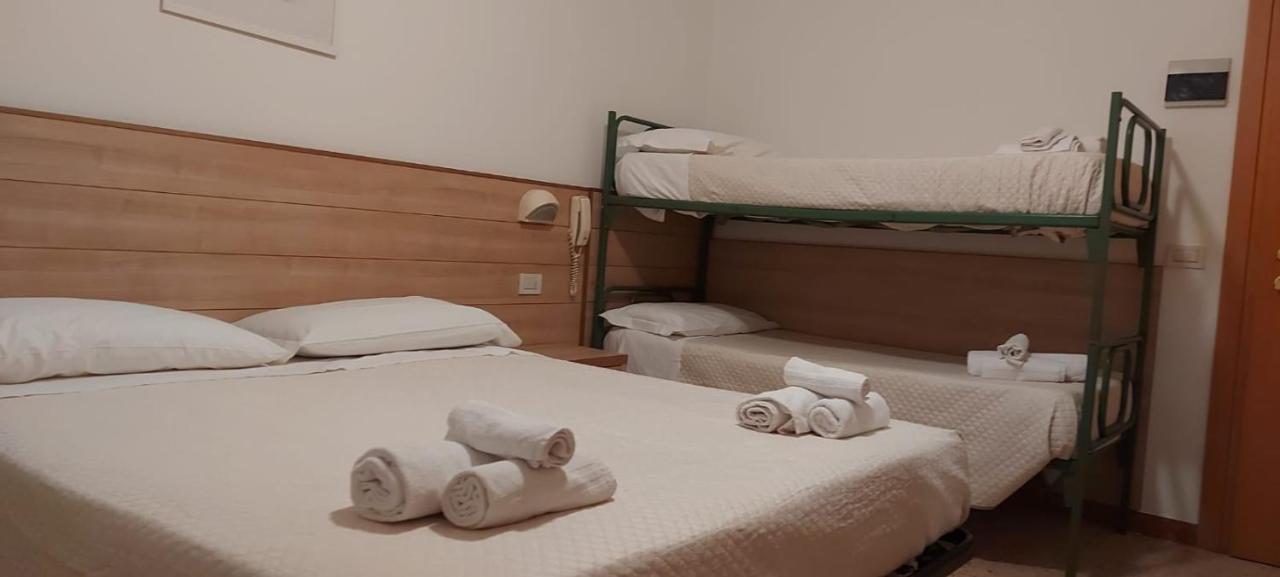 Hotel Brezza Rimini Dış mekan fotoğraf