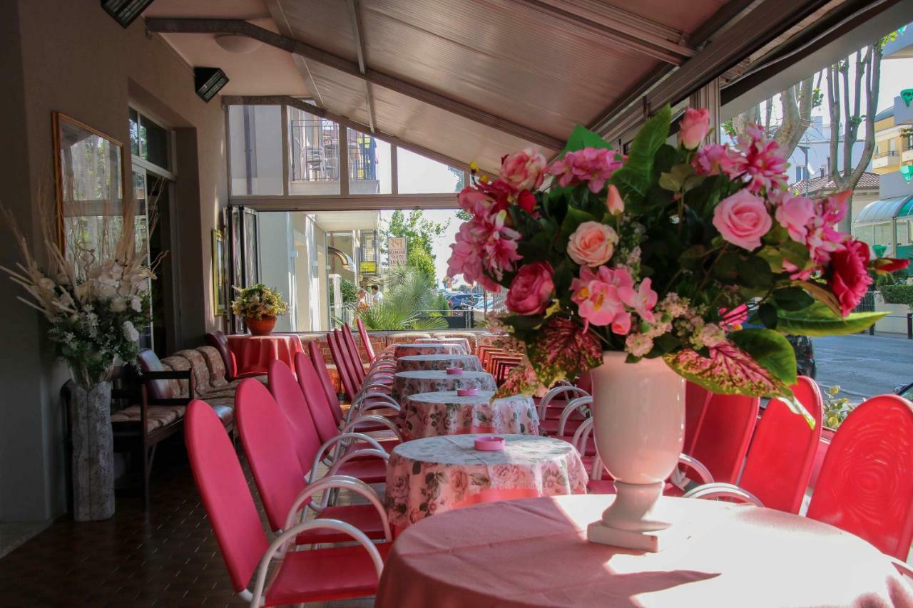Hotel Brezza Rimini Dış mekan fotoğraf