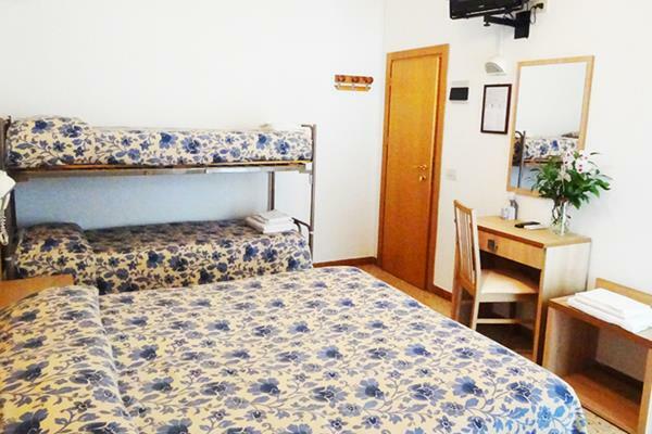 Hotel Brezza Rimini Dış mekan fotoğraf